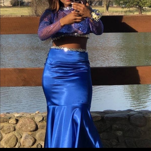 Prom Dress - Picture 2 of 4